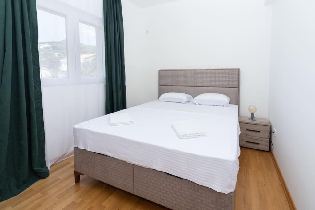 Twobedroom Lux +garage Daire